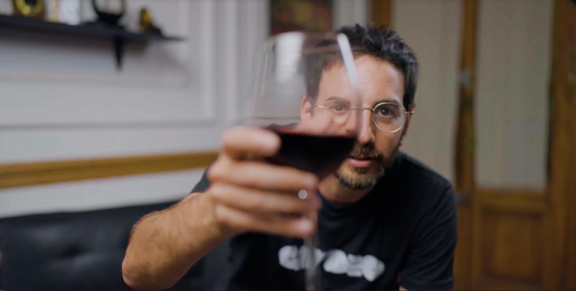 La serie de promoción genérica "País Divino" supera las 11 millones de visualizaciones